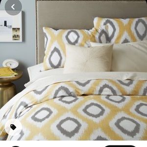 West Elm full/queen duvet- diamond ikat